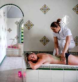Houda Yasmine Hammamet