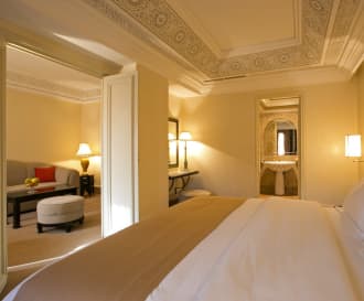 Hotel Nassim