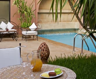 Hotel Nassim