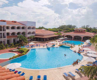 Starfish Cuatro Palmas Hotel