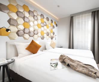 The Three Corners Hotel Art