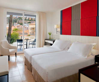 H10 Casa Del Mar