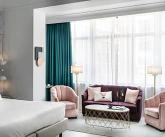 Vincci Capitol Hotel