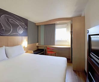 ibis Orly Chevilly Tram 7