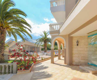Karras Grande Resort
