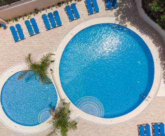 Apartamentos BCL Levante Lux