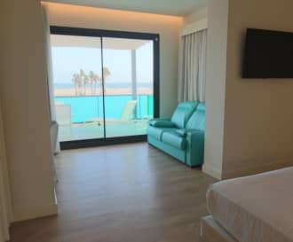 Hotel Brisamar Suites