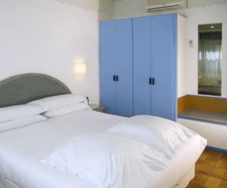 Hotel César