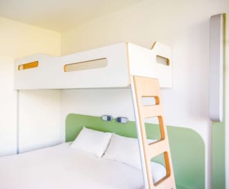 ibis budget Pau Lescar
