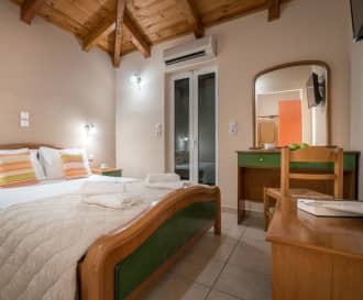 Denise Beach Hotel