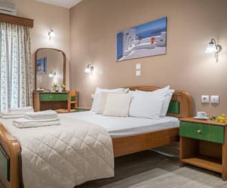 Denise Beach Hotel