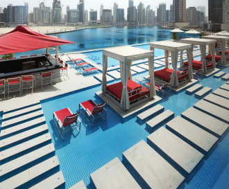 Canal Central Hotel
