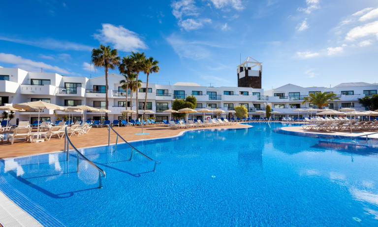 4 noches + vuelos 📍Lanzarote, Islas Canarias