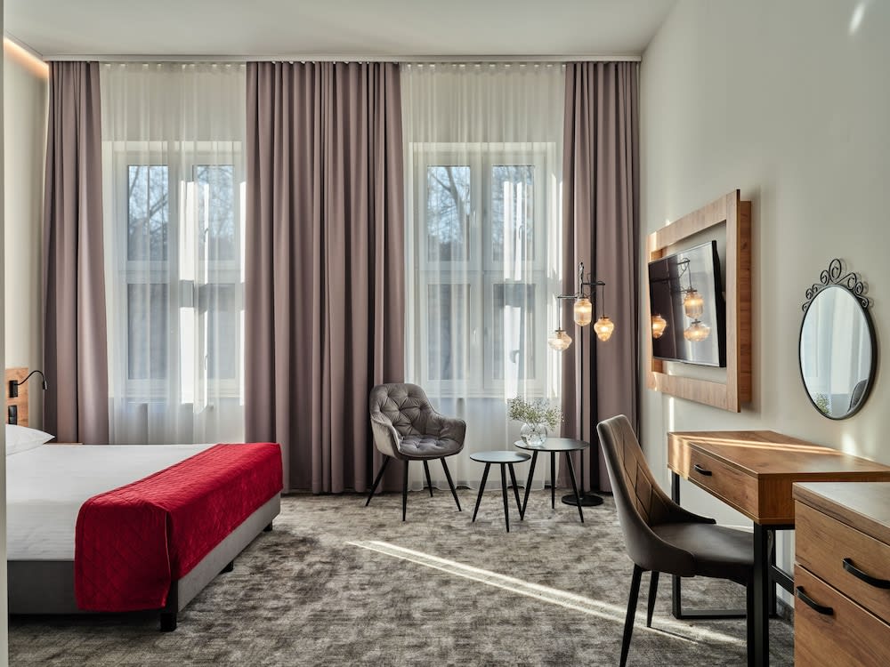 Krakow Holidays 2025 / 2026 from £76 Cheap Holidays to Krakow