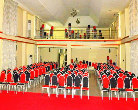 

Royal Tropicana Hotel