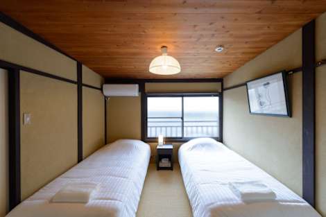 

Mai House