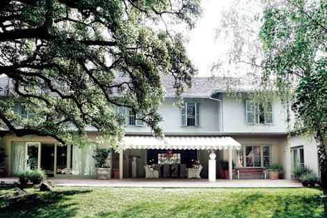 

Hoeveld House