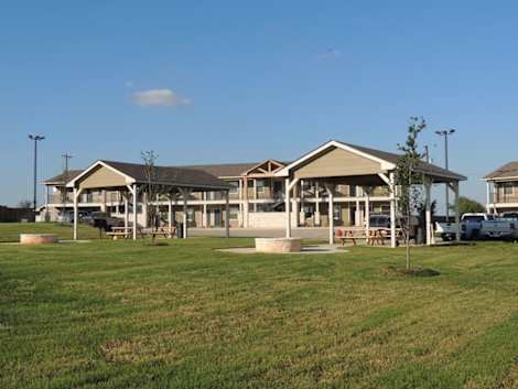 

Eagle's Den Suites at Kenedy