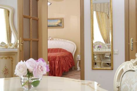 

Aristocrat Boutique Hotel