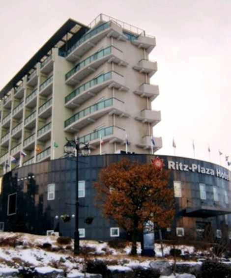 

Ritz Plaza Hotel
