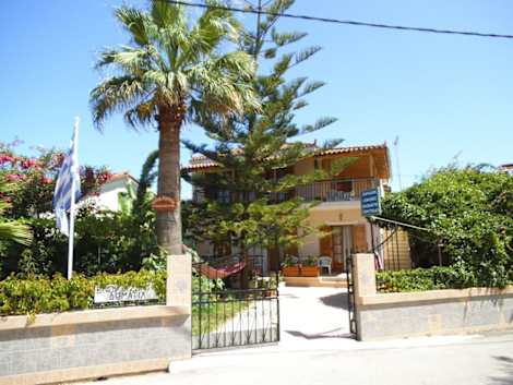 

Villa Xenos Studios & Apartments