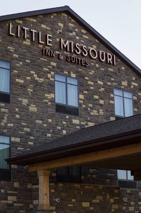

Little Missouri Inn & Suites New Town