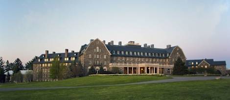 

Skytop Lodge
