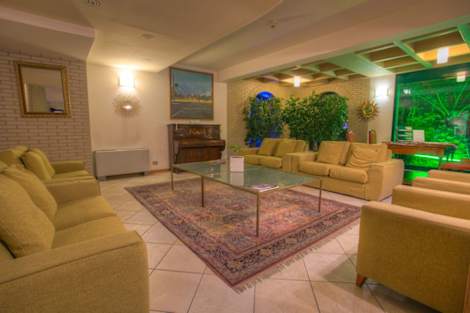 

Club Hotel Dante