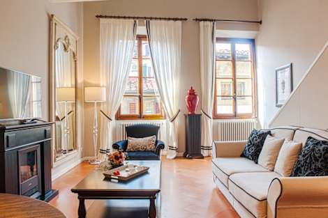 

Velluti Maggio Suite