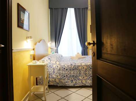 

Santa Lucia 50