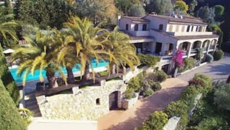 

Villa Loucisa
