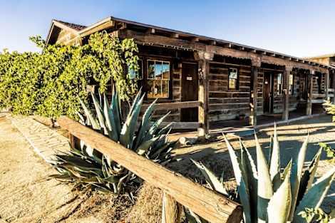 

Pioneertown Motel