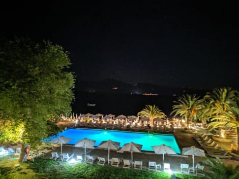 

Long Beach Resort