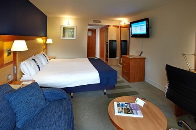 Holiday Inn Bristol Airport Park Stay And Go www.lastminute.com