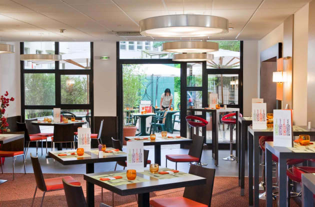 Hotel Mercure Saint Quentin En Yvelines Centre (Montigny ...