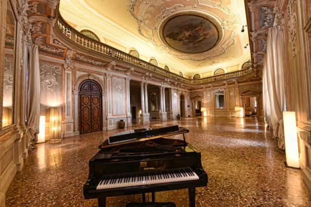 Hotel Monaco & Grand Canal (Venice) from £155 | lastminute.com