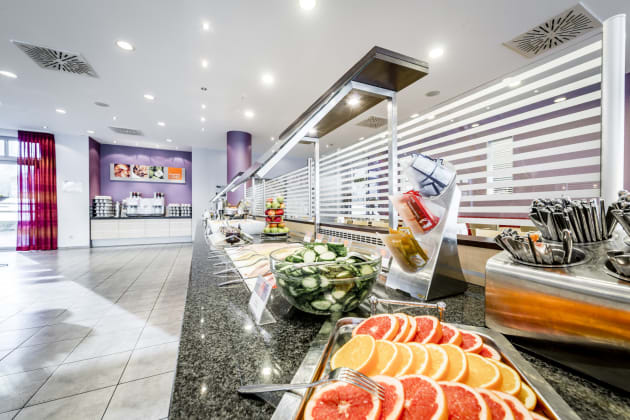 Holiday Inn Express BERLIN CITY CENTRE Hotel (Berlin) from ...