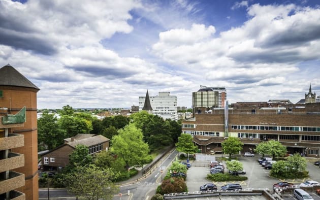 Holiday Inn LONDON - SUTTON Hotel (Sutton) from £58 | lastminute.com