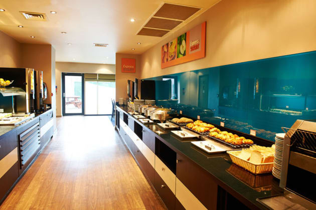 Holiday Inn Express MANCHESTER AIRPORT Hotel (Manchester) from £67 ...