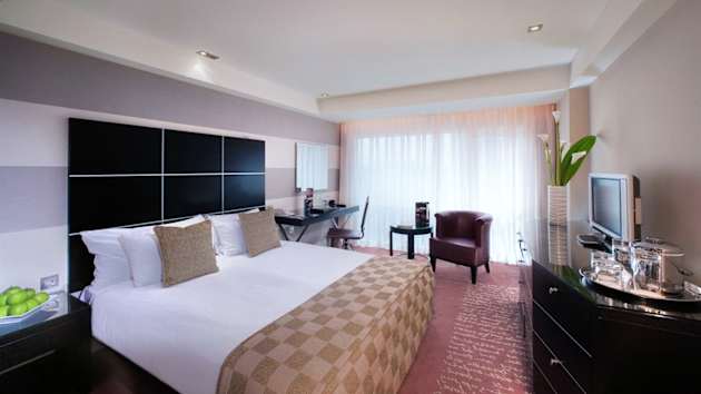 Park Plaza Riverbank London Hotel 1