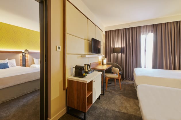 L'Elysée Val d'Europe Hotel (Serris) from £75 | lastminute.com