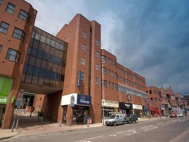 Travelodge Leeds Vicar Lane Hotel (Leeds) from £38 | lastminute.com