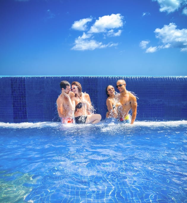 H tel Breezes Resort Bahamas All Inclusive Cable Beach Golf Course 