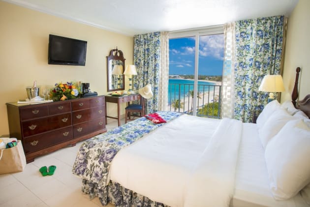 H tel Breezes Resort Bahamas All Inclusive Cable Beach Golf Course 