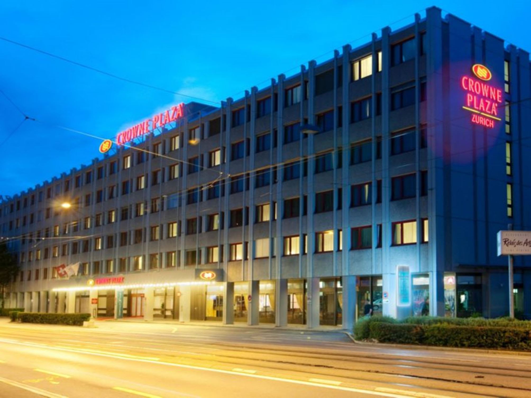 Crowne Plaza ZURICH by IHG 3