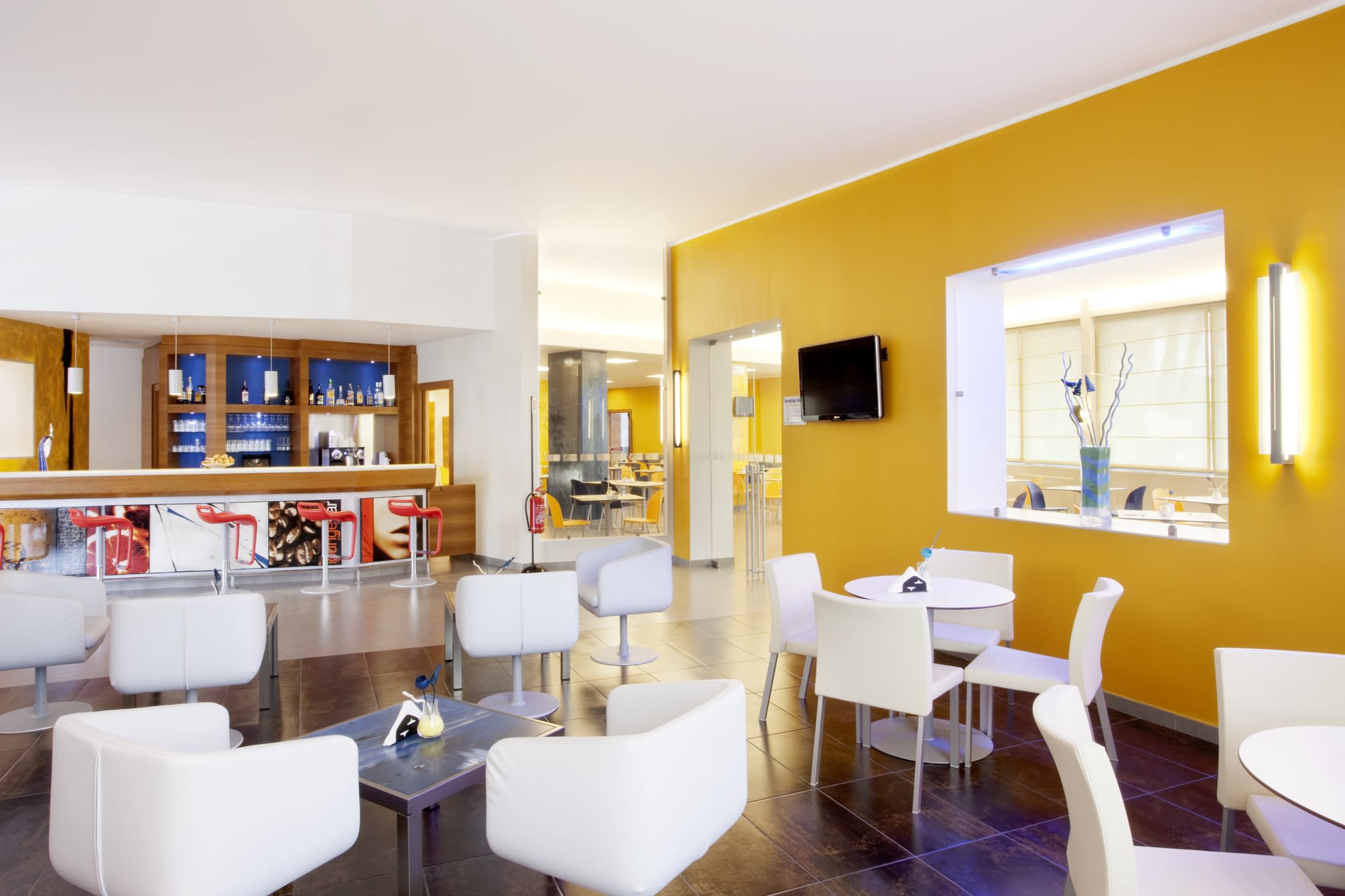 Holiday Inn Express MILAN - MALPENSA AIRPORT by IHG 2