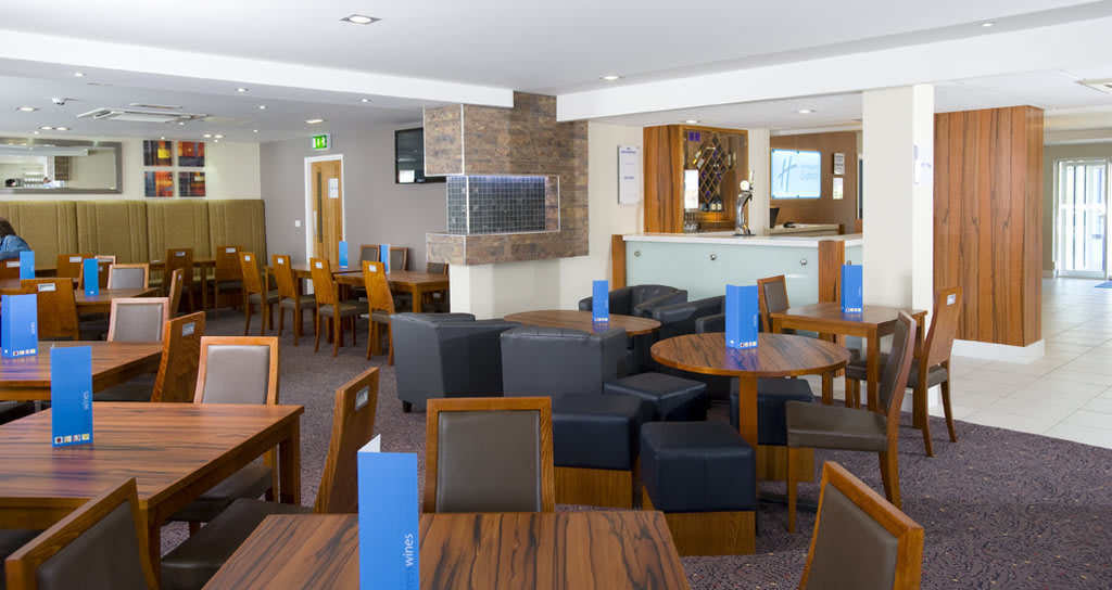Holiday Inn Express LEEDS - EAST by IHG 1