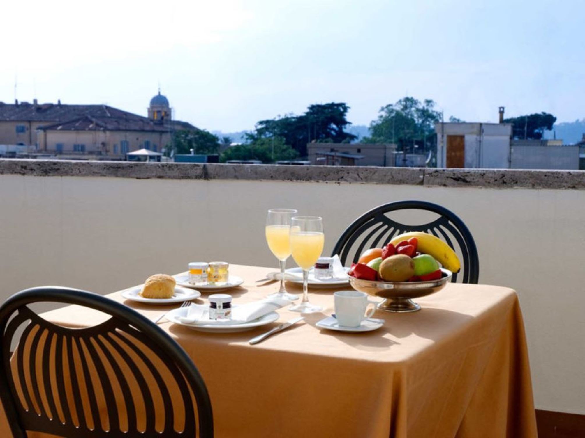 Exe International Palace 4