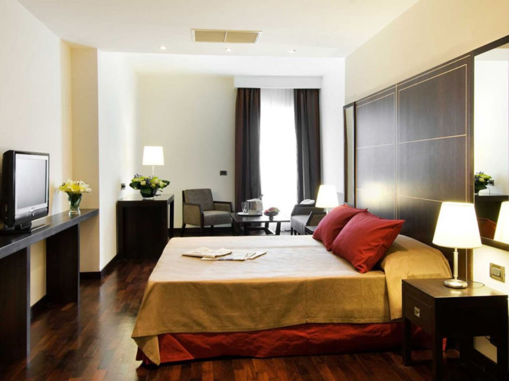 Exe International Palace 3