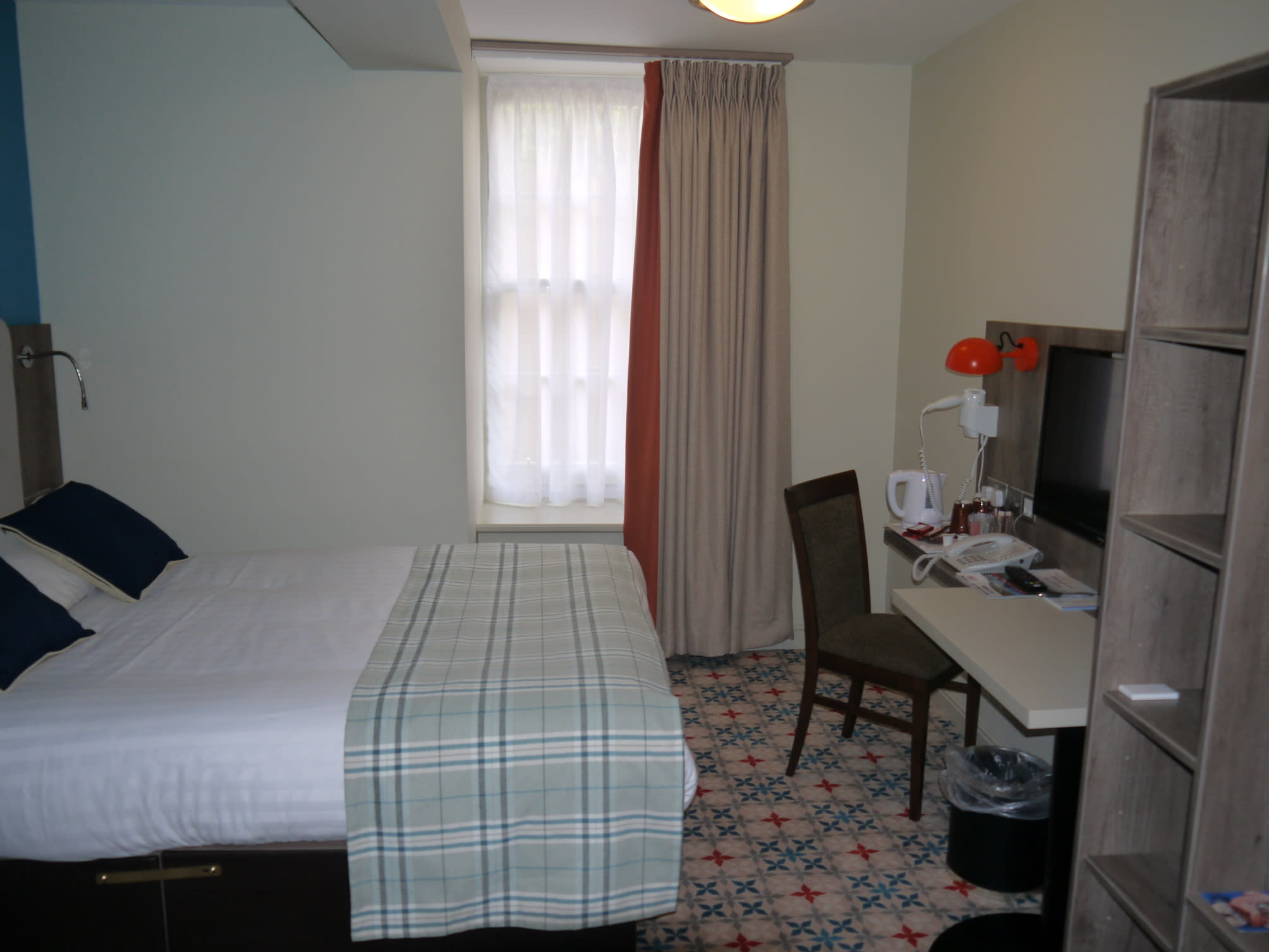 Cairn Hotel & Apartments 2